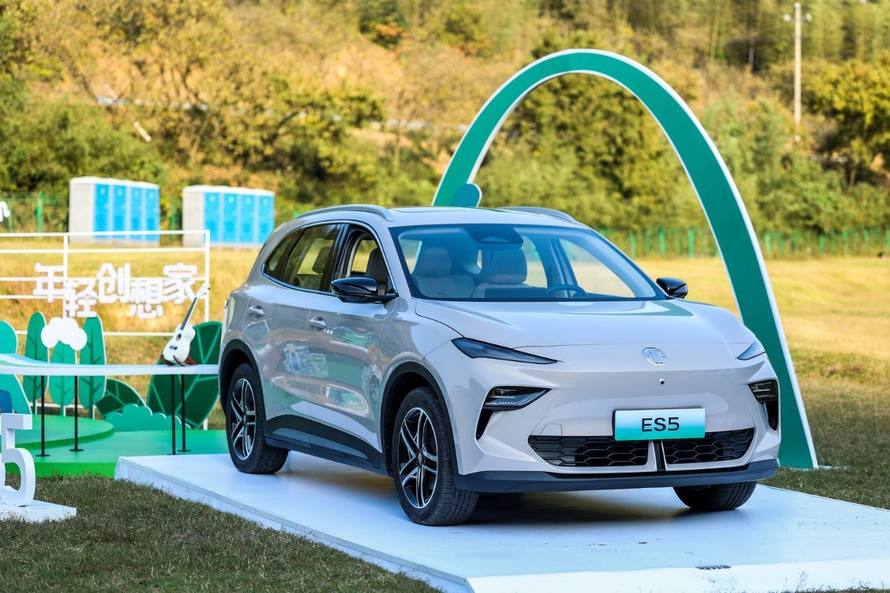 全球高标准纯电后驱SUV MG ES5宠你自在生活,增换购仅9.99万元起