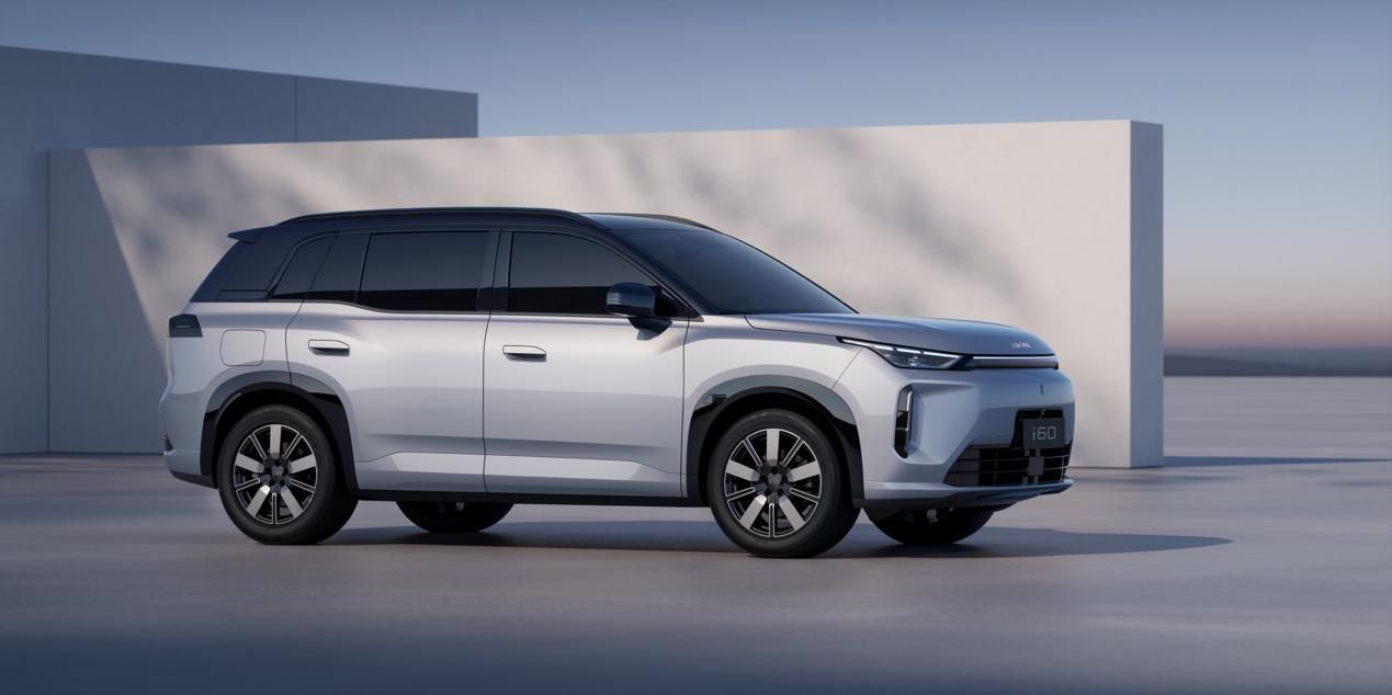 国民增程来了！埃安i60开启预售，增程版12.68万起！